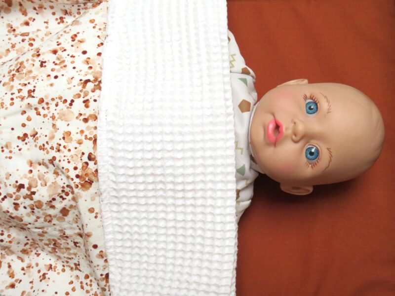 Poppenbed - donker - Afbeelding 5