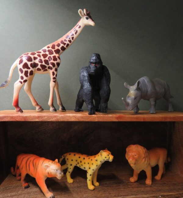 Tweedehands speelgoed wilde dieren set