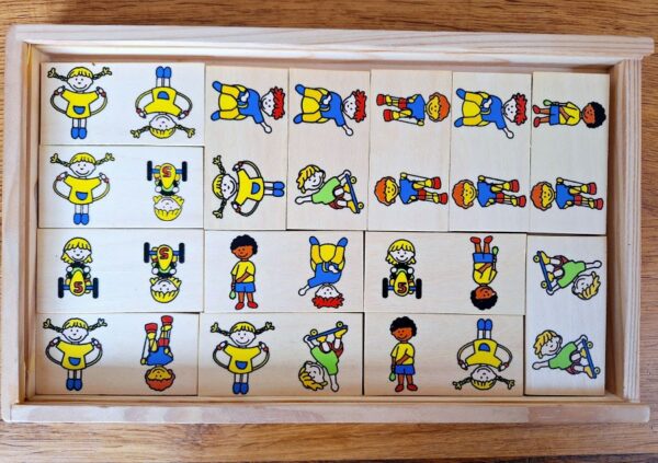 Tweedehands houten domino spelen