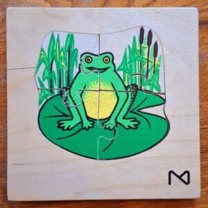 Tweedehands houten puzzel levenscyclus kikker
