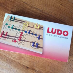 Tweedehands houten spellen ludo en backgammon